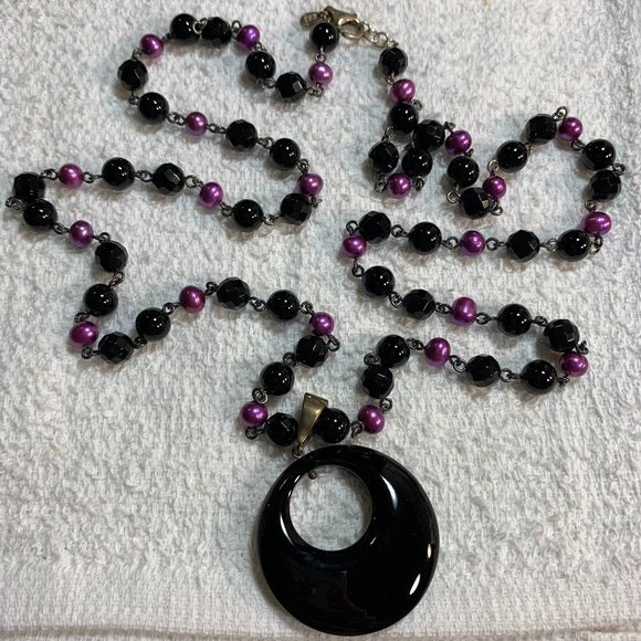 34" Black Tourmaline & Fushia Bead Necklace. (417) - Picture 1 of 4